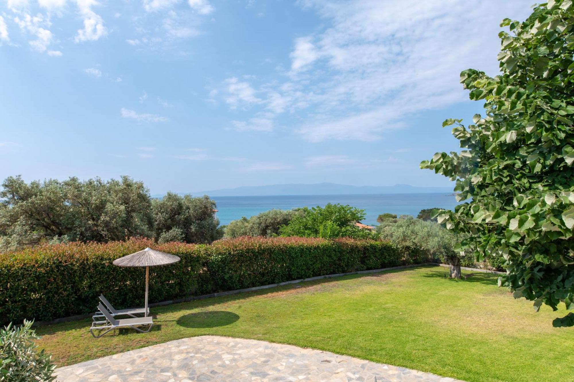 Almira Luxury